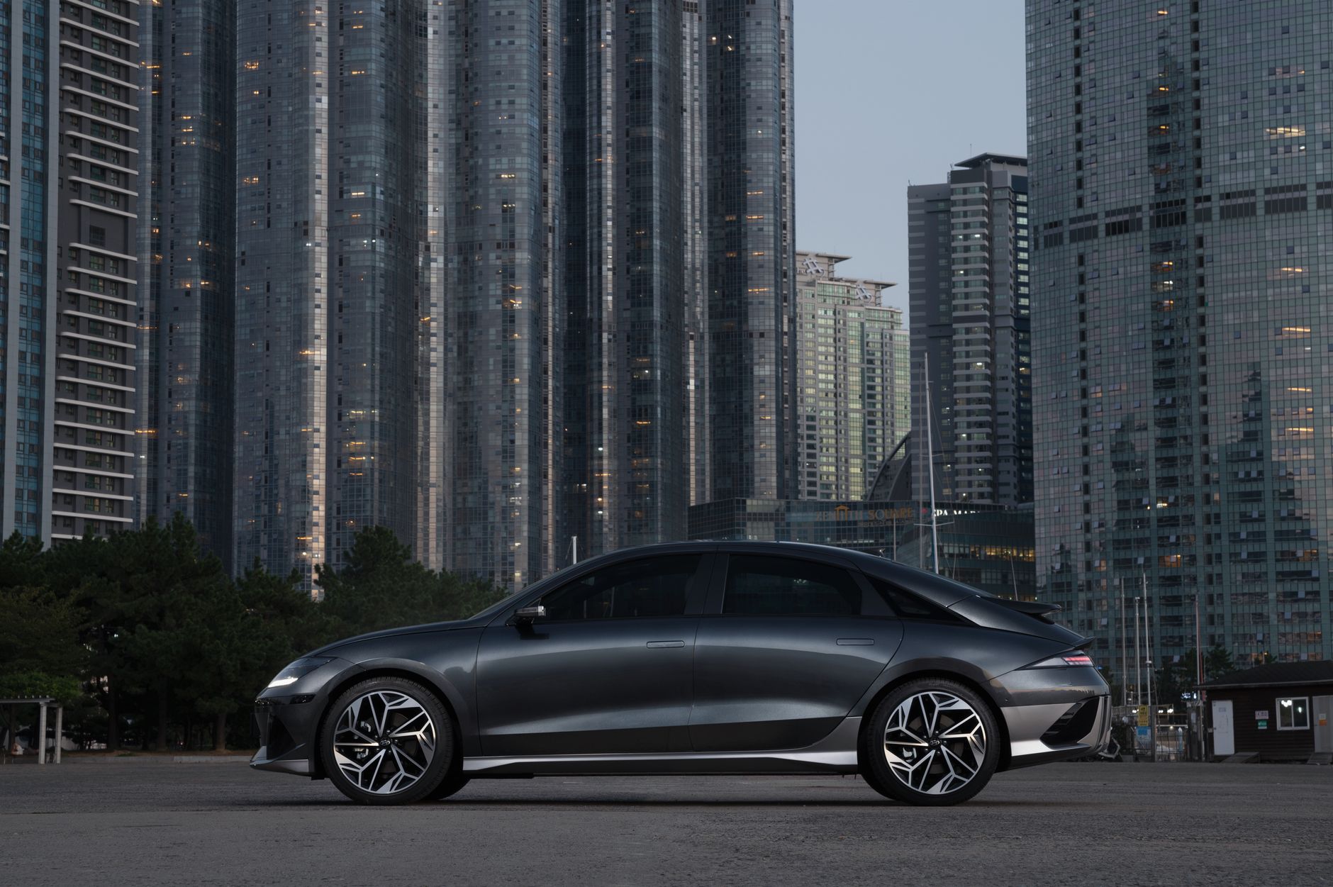 Hyundai shares rise